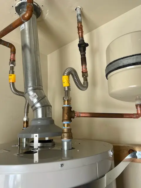 Water heater installation and plumbing repair in Wilsonville